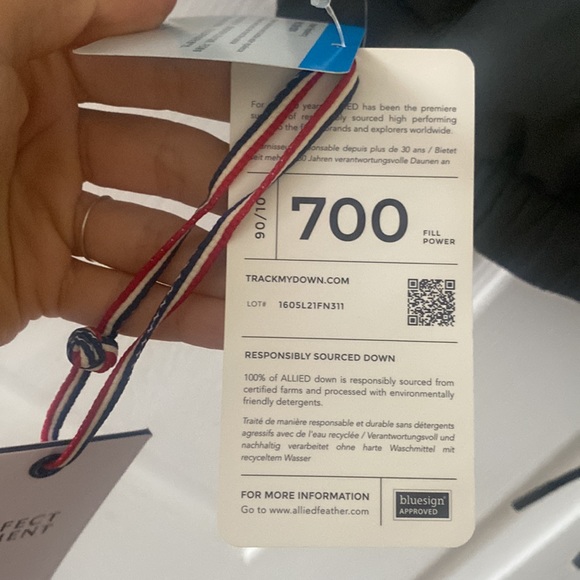 PERFECT MOMENT small S 
Moment hooded two-tone quilted down ski jacket - Picture 5 of 9